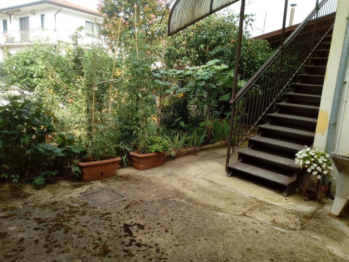 Il Cactus Bed and Breakfast San Giovanni Incarico Exteriör bild